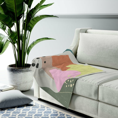 Abstract Vase Plush Throw Blanket