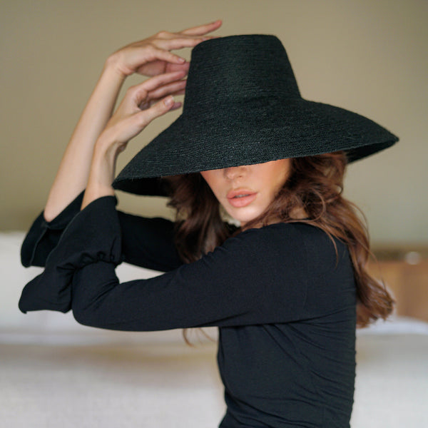 RIRI Jute Straw Hat in Black