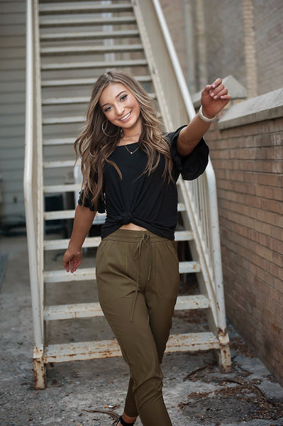 DT UPTOWN Lightweight Joggers in Olive Green